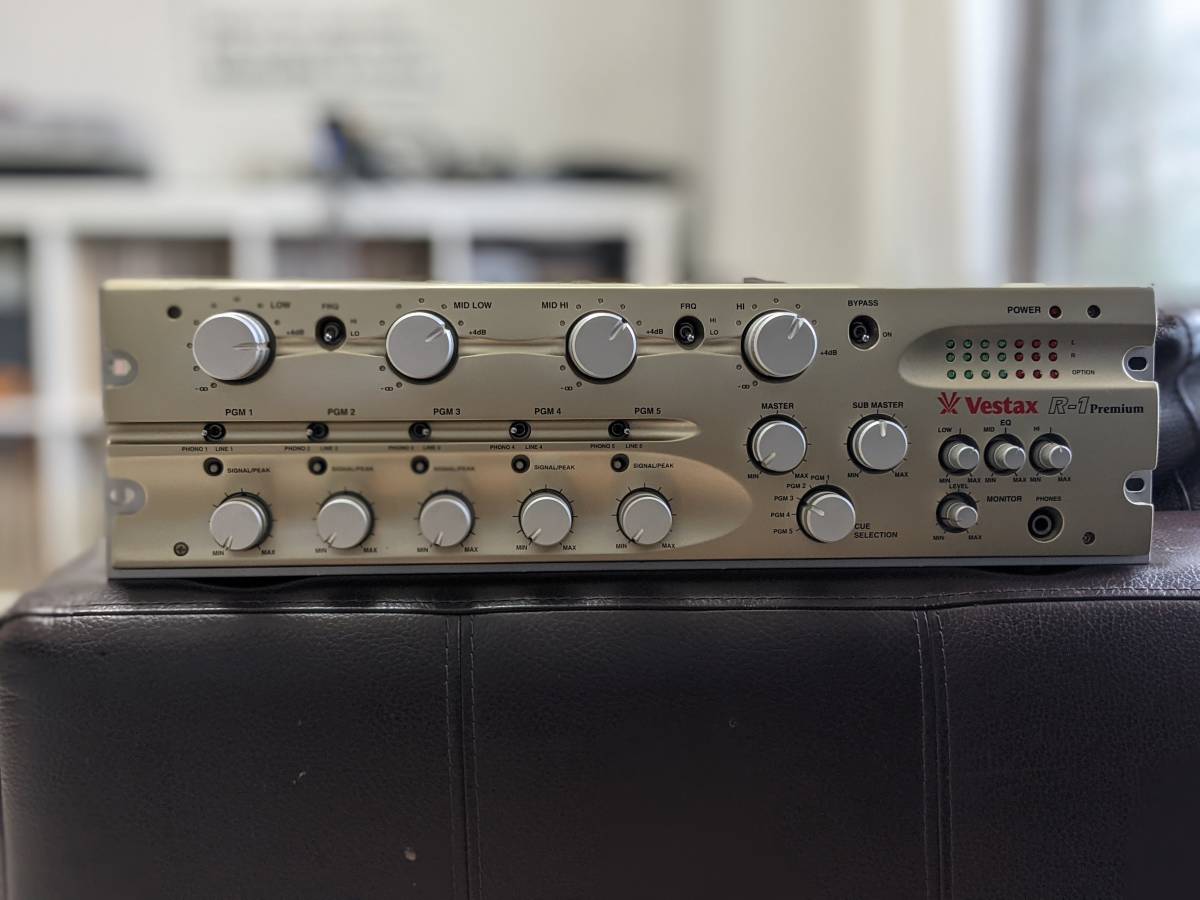 ジャンク品】VESTAX R-1 PREMIUM【ロータリーDJミキサー】 Vestax R-1 