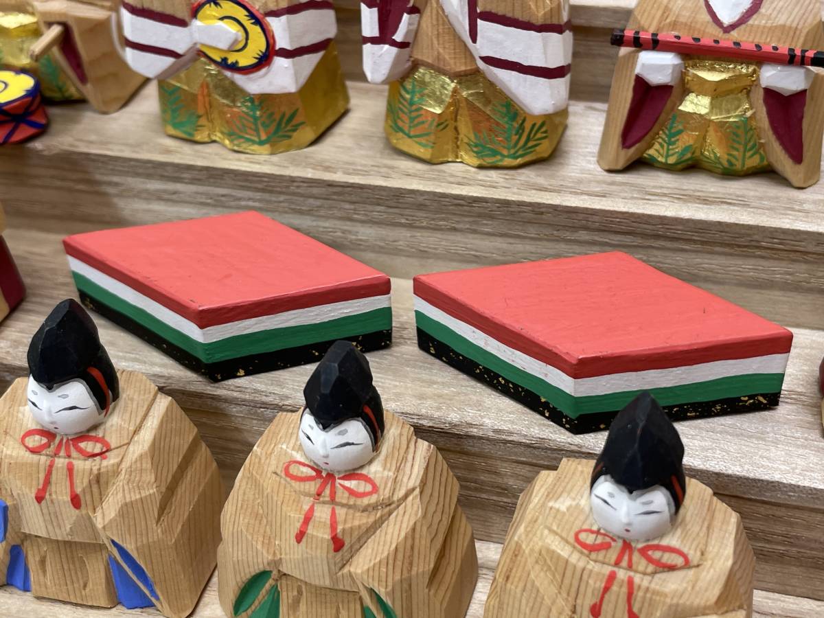 雛人形 木箱入り奈良一刀彫 瀬谷桃源作 立雛 伝統工芸品 共箱入り 骨董品
