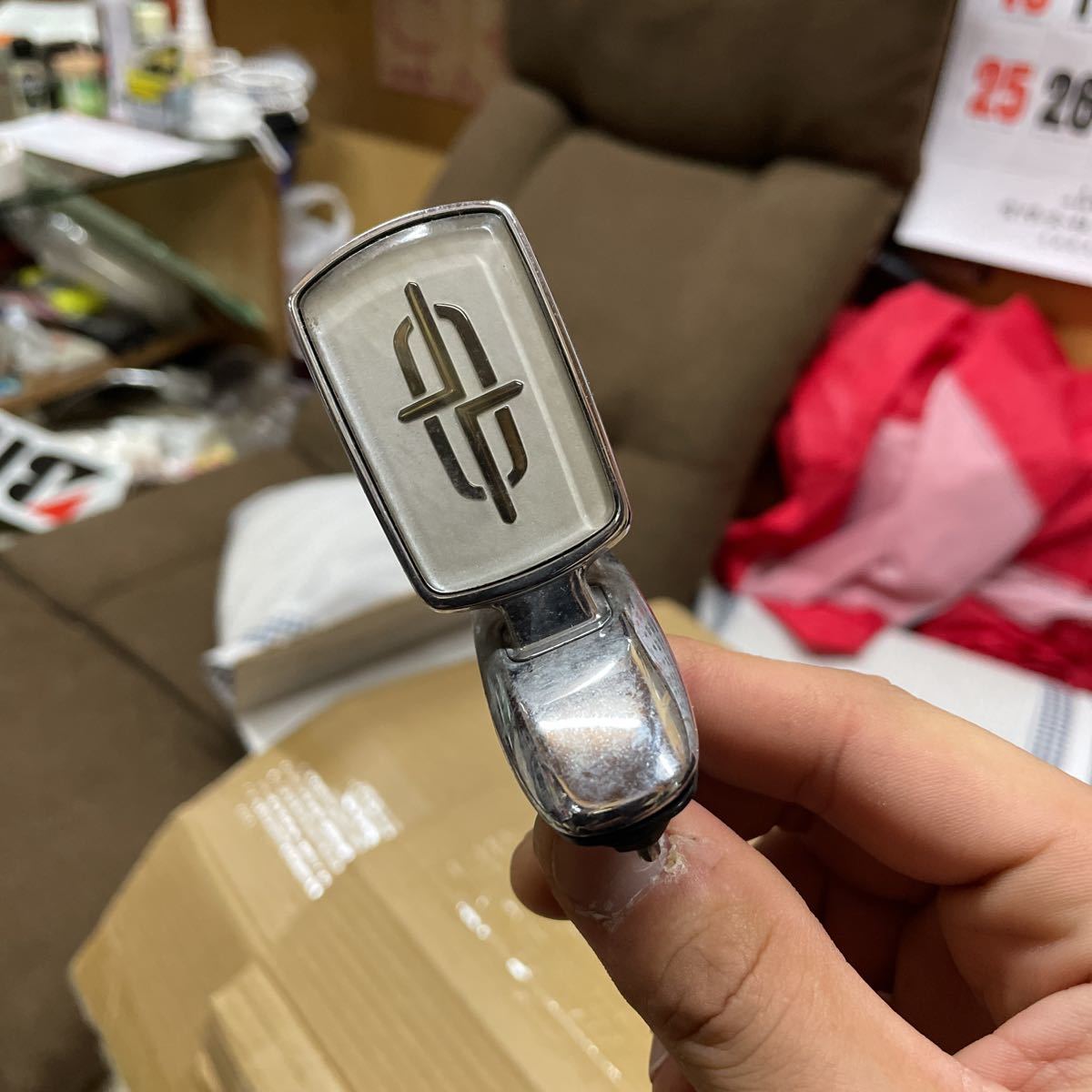セドリック - Yahoo!オークション 純正 Y30 ボンネットマスコット 