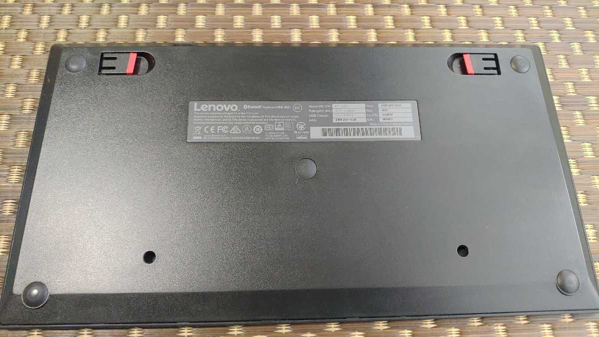 □中古□ ThinkPad Bluetooth トラックポイント付属キーボード・日本語