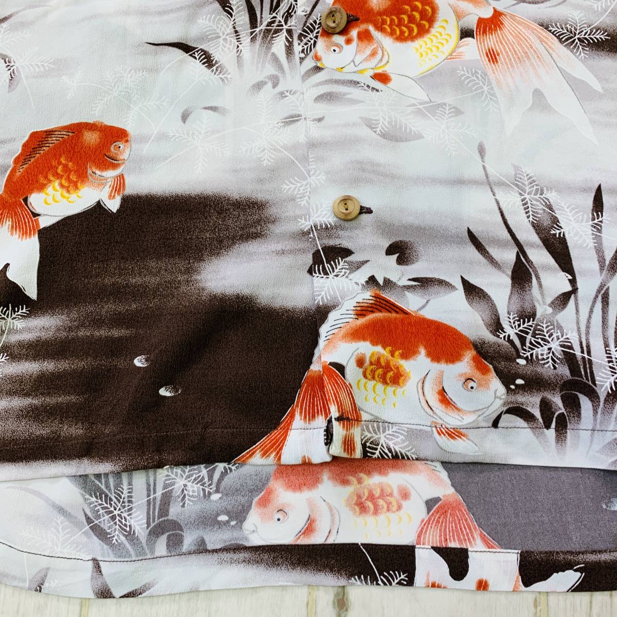 F-11　サンサーフ/SUN SURF(東洋エンタープライズ)！レーヨン100％　和柄（金魚）アロハシャツ　美品 - SUN SURF HAWAIIAN RAYON SS39230