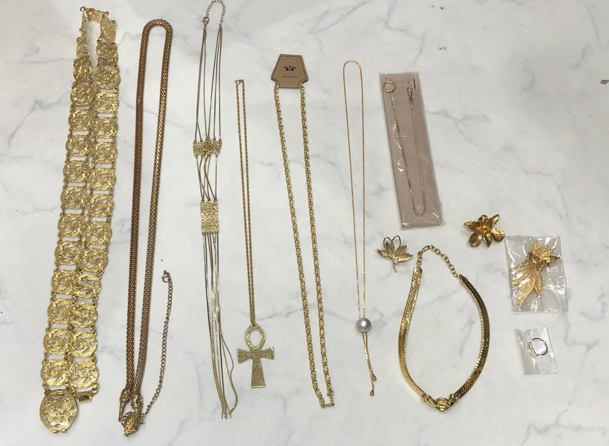 最安値，定番人気 爆安 1円スタート アクセサリー GOLD ゴールド 系 ベルト ネックレス ブローチ 蛇 スネーク 型 等 おまとめ(その他)｜売買されたオークション情報、yahooの商品情報をアーカイブ公開 - オークフ その他
