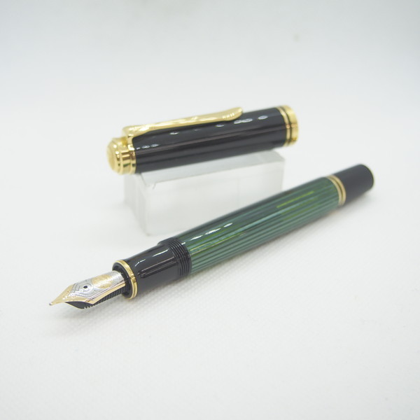 ■0.01 Pelikan / ペリカン 万年筆 ＜ M800 グリーン ＞ 細字 F 18金 吸入式