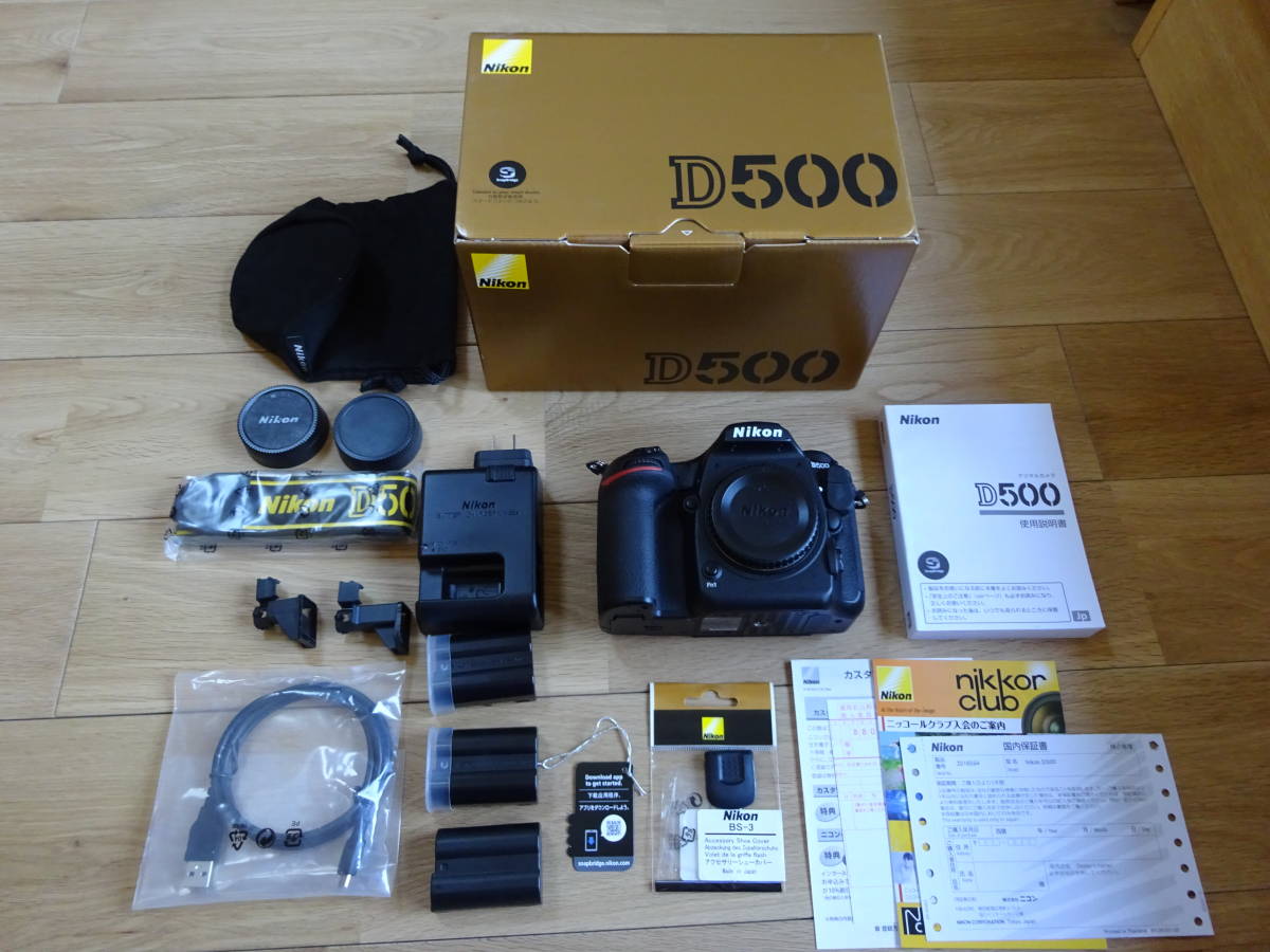 カメラ NEEWERニコンD500バッテリーグリップ
