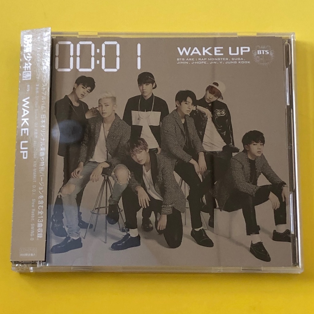 WAKE 防弾少年団 - UP BTS : 初回限定盤A CD+DVD (初回限定盤