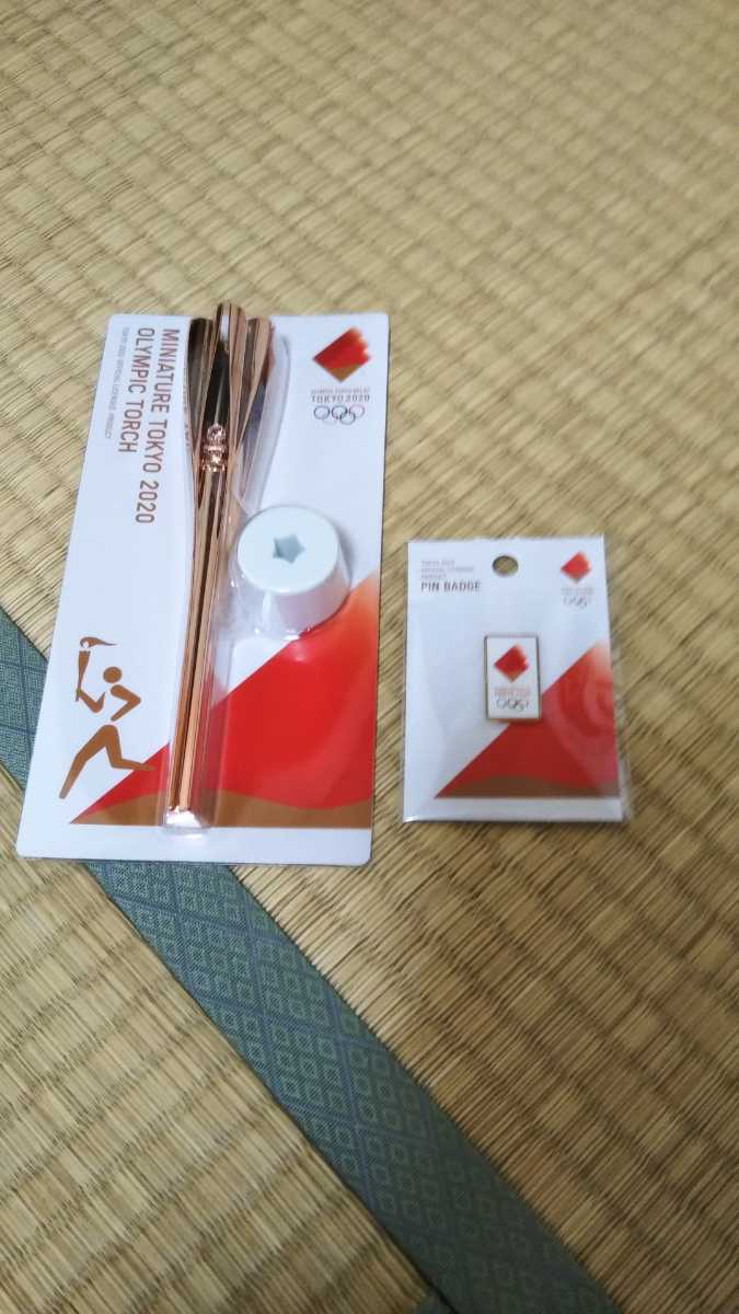 東京2020オリンピック聖火リレー 　ミニチュアトーチ＆ピンバッジ　聖火リレー　エンブレム　ピンバッジ＆ミニチュアトーチ_1