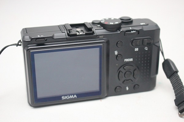 カメラ SIGMA シグマ DP1 作動難あり