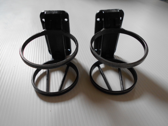 折り畳み収納 取り付け簡単 観光バスのドリンクホルダー2個 ジュース 総額1100円 お得 飲み物 車中泊 バニング キャンピング ドリンクホルダー 売買されたオークション情報 Yahooの商品情報をアーカイブ公開 オークファン Aucfan Com