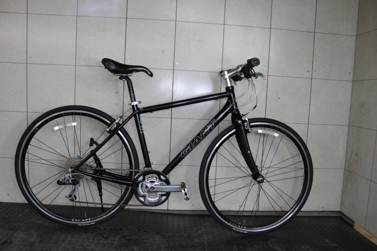 上位良品!GIANT ESCAPE R2 700C アルミ+カーボンフォーク 24速 465mm GREY色系 クロス