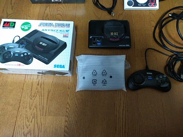 メガドライブミニW+プレイステーションクラシック美品セット メガドライブミニW+プレイステーションクラシック美品セット
