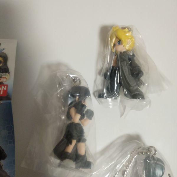 全5種 FFACスイング キーホルダー フィギュア FAINALFANTASY7