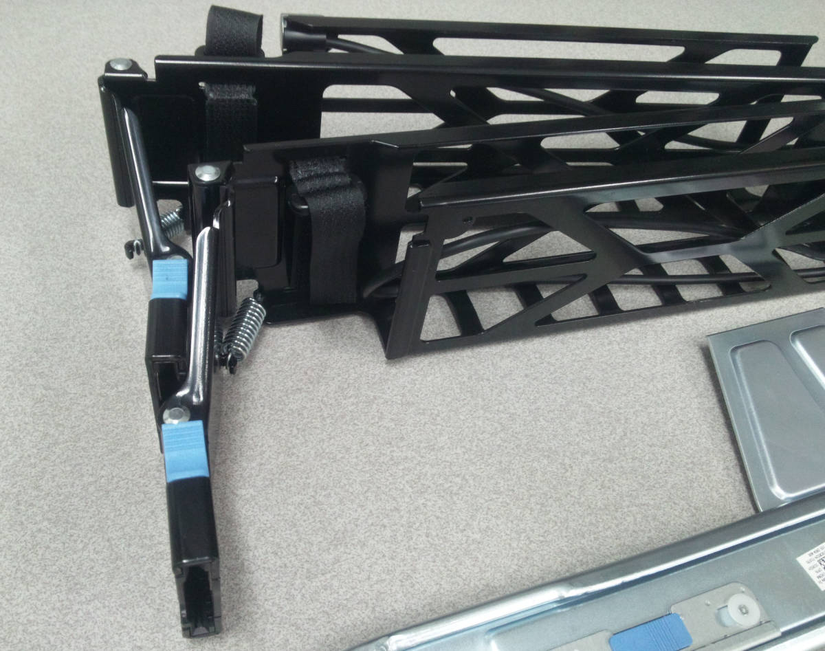 dell poweredge r520 r540 r720 r730 r740 r820 r830... Dell PowerEdge R520 R540 R720 R730 R740 R820 R830 R7425 ケーブルマネージメントアーム ...
