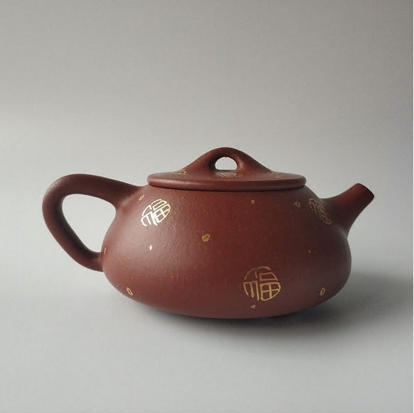 台湾の古骨董品が所蔵する老紫砂壺 茶器セット