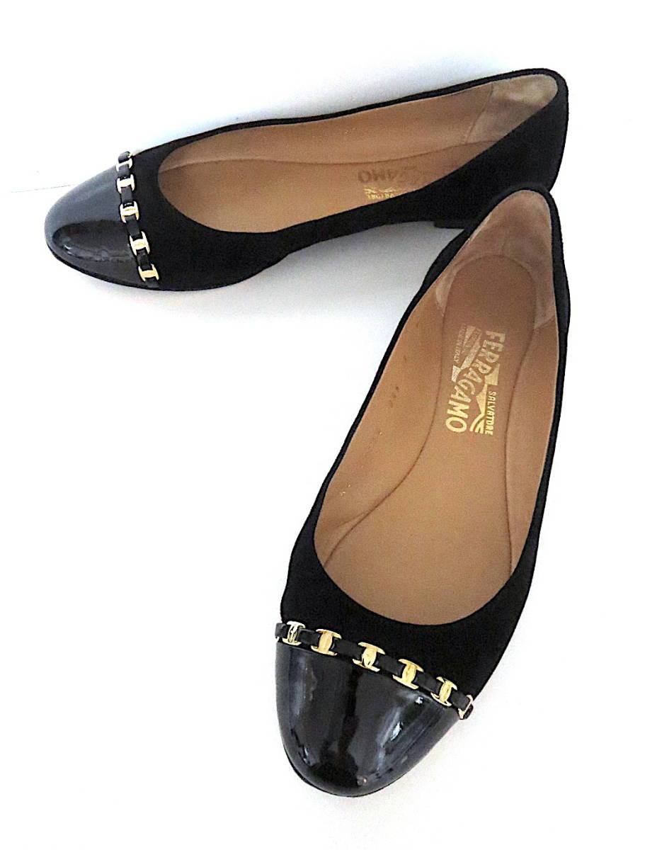 新品未使用サルヴァトーレ フェラガモ 長財布 パンプローナ リボン