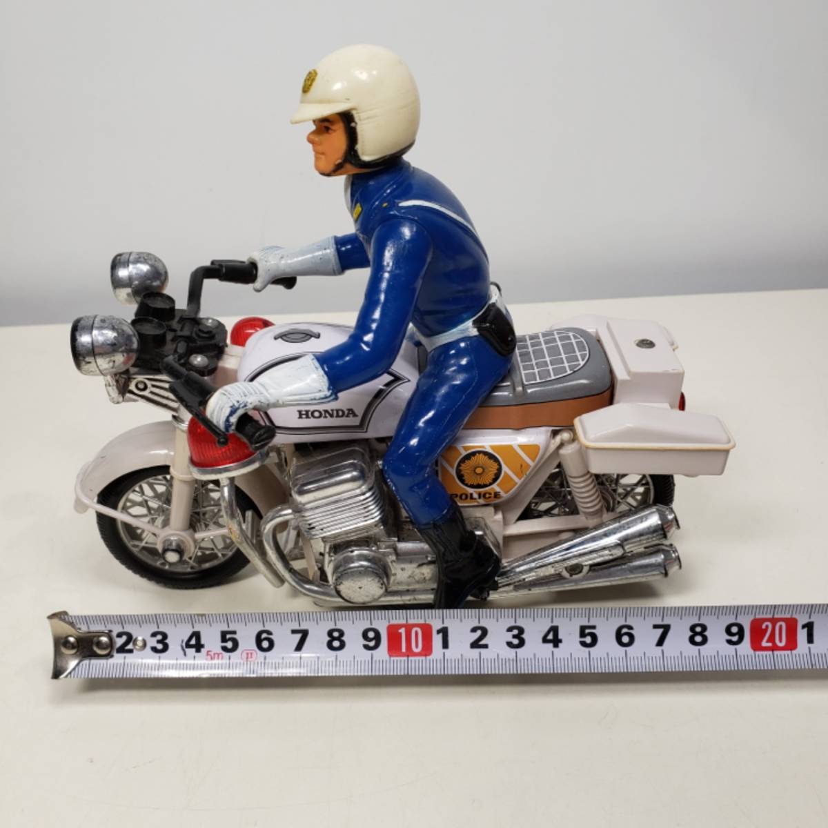 あ 2 レトロ ホンダ 白バイ おもちゃ 乗り物 売買されたオークション情報 Yahooの商品情報をアーカイブ公開 オークファン Aucfan Com