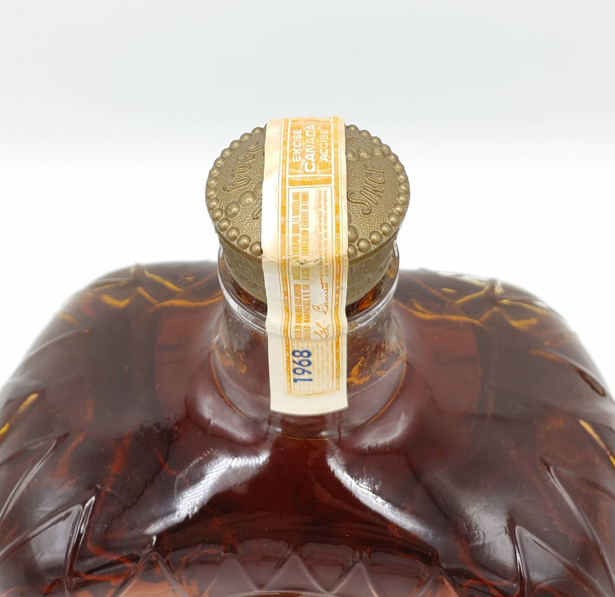 全国送料無料】クラウンローヤル 1968 Seagram's Crown Royal Fine De
