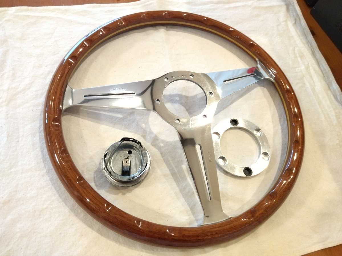 ナルディ NARDI クラシック ウッド ステアリング 36パイ ホーンボタン