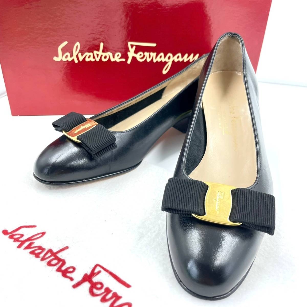 【美品】フェラガモ ヴァラ リボン レザー ローヒール パンプス ブラック 6C 2 Salvatore Ferragamo サルヴァトーレフェラガモ 本 ラウンドトゥ 本革パンプス