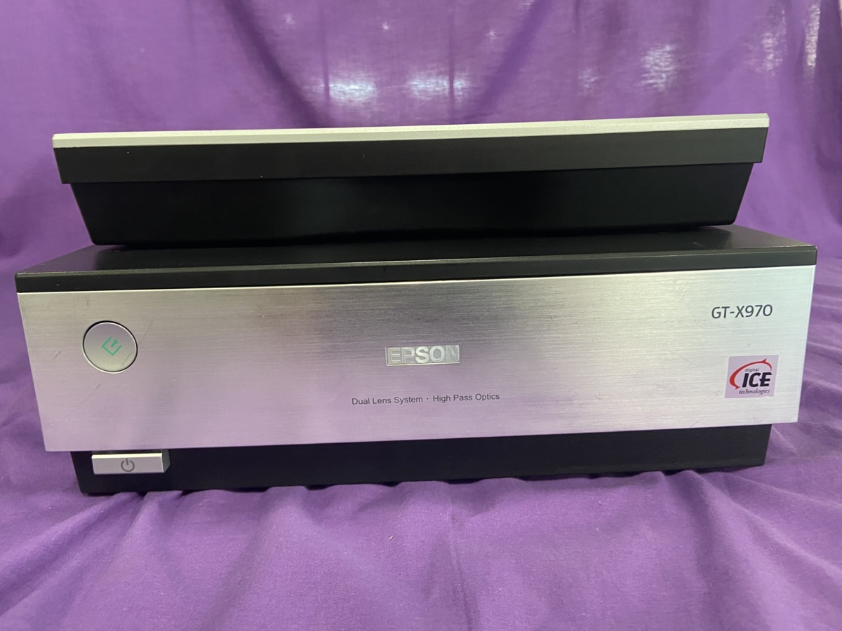 HOT，得価 【埼玉発】 ☆【EPSON】A4フラットベッドカラースキャナー 