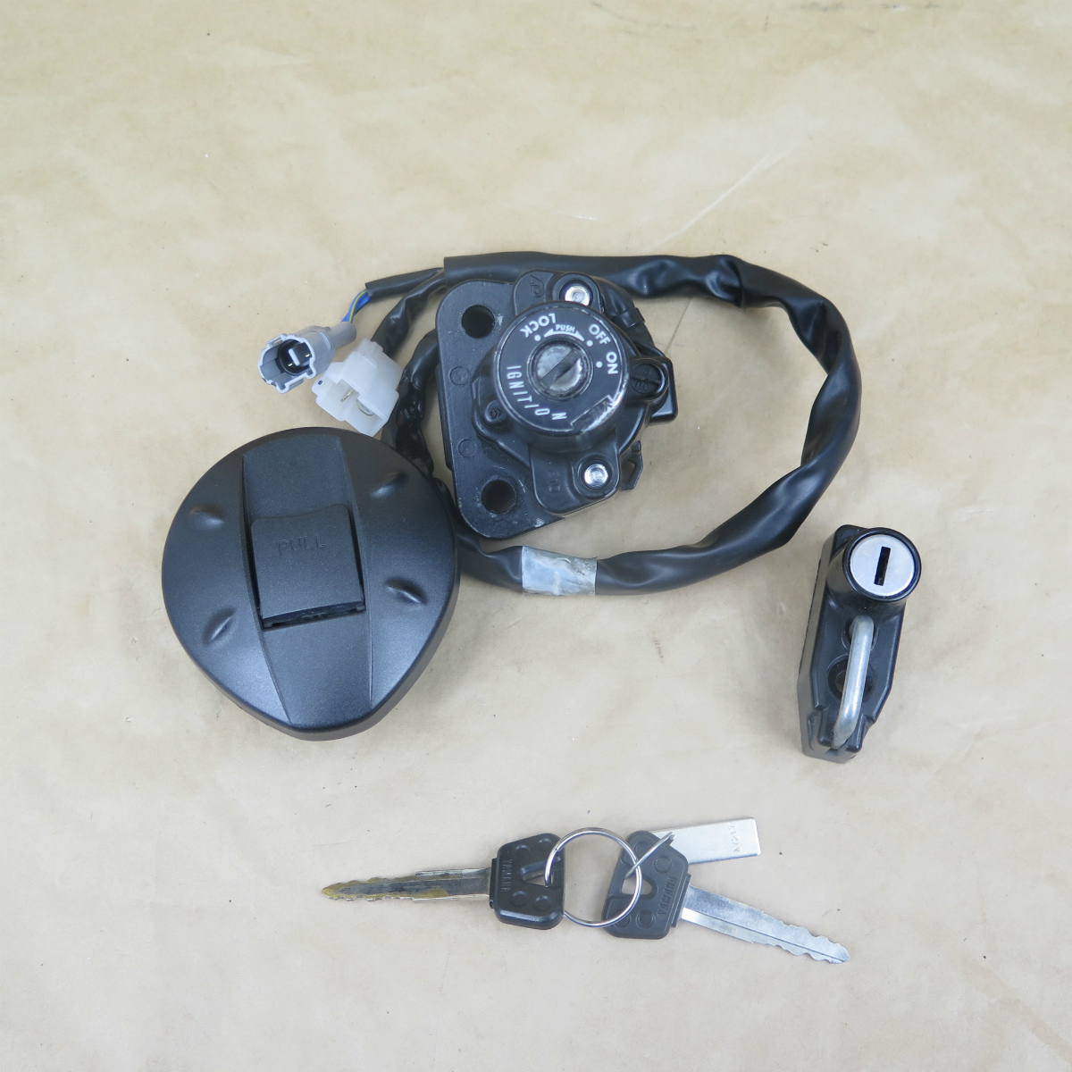 XJR1300 1998年式 POSH リミッターカット 純正イグナイター 他おまけ