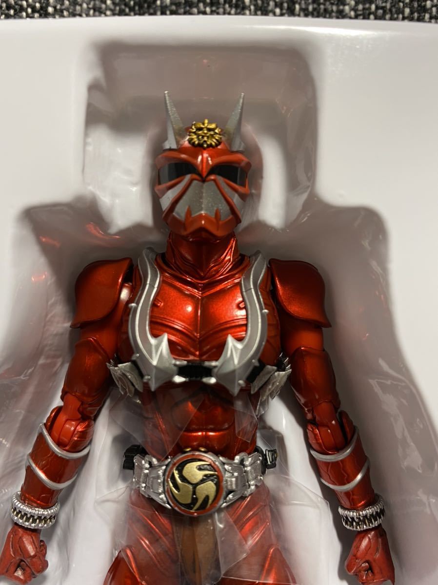 ライダー Bandai 仮面ライダー響鬼紅 輸送箱ありの通販 By タカナカ S Shop バンダイならラクマ 中古 フィギュアーツ 真骨彫製法 っておりま
