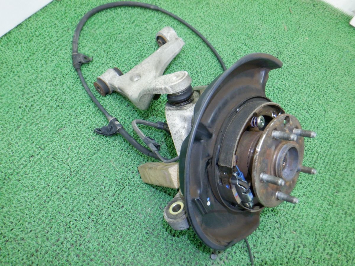 セルシオ セルシオ(UCF30)左リアナックルハブ 中古 924166｜純正中古