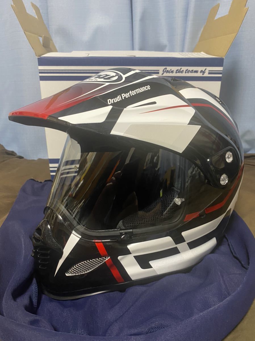 美品 アライ ツアークロス3デツアー赤 59-60cm Lサイズ Arai Tour