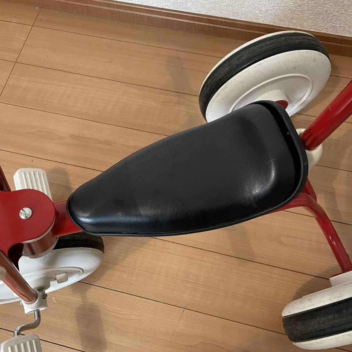 無印良品 三輪車 レッド 無印良品 三輪車 レッド 舵取り棒付き 赤色 