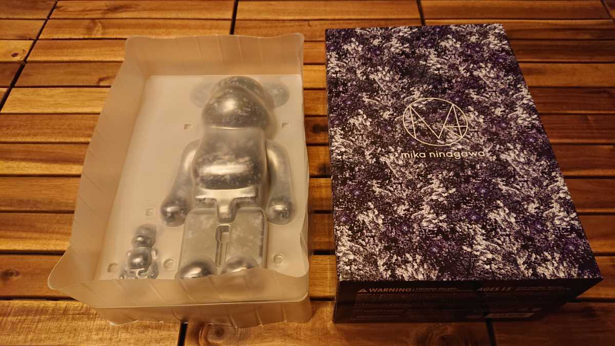 Mika Ninagawa BE@RBRICK 400% | 100% & Bearbrick Set Yosakura 