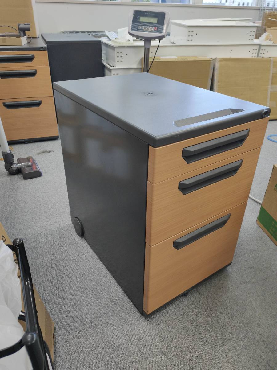 オープンサイドワゴン UCHIDA（内田洋行） W280×D450×H570mm