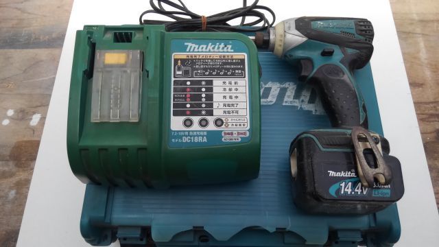 マキタ 14.4V makita インパクト 3.0Ah TD132D - 充電式インパクト 
