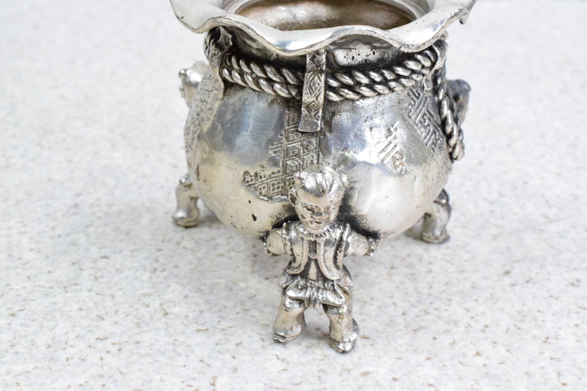 美術品・アンティーク・コレクション 香炉 白磁 貫入 使用感あり 三つ