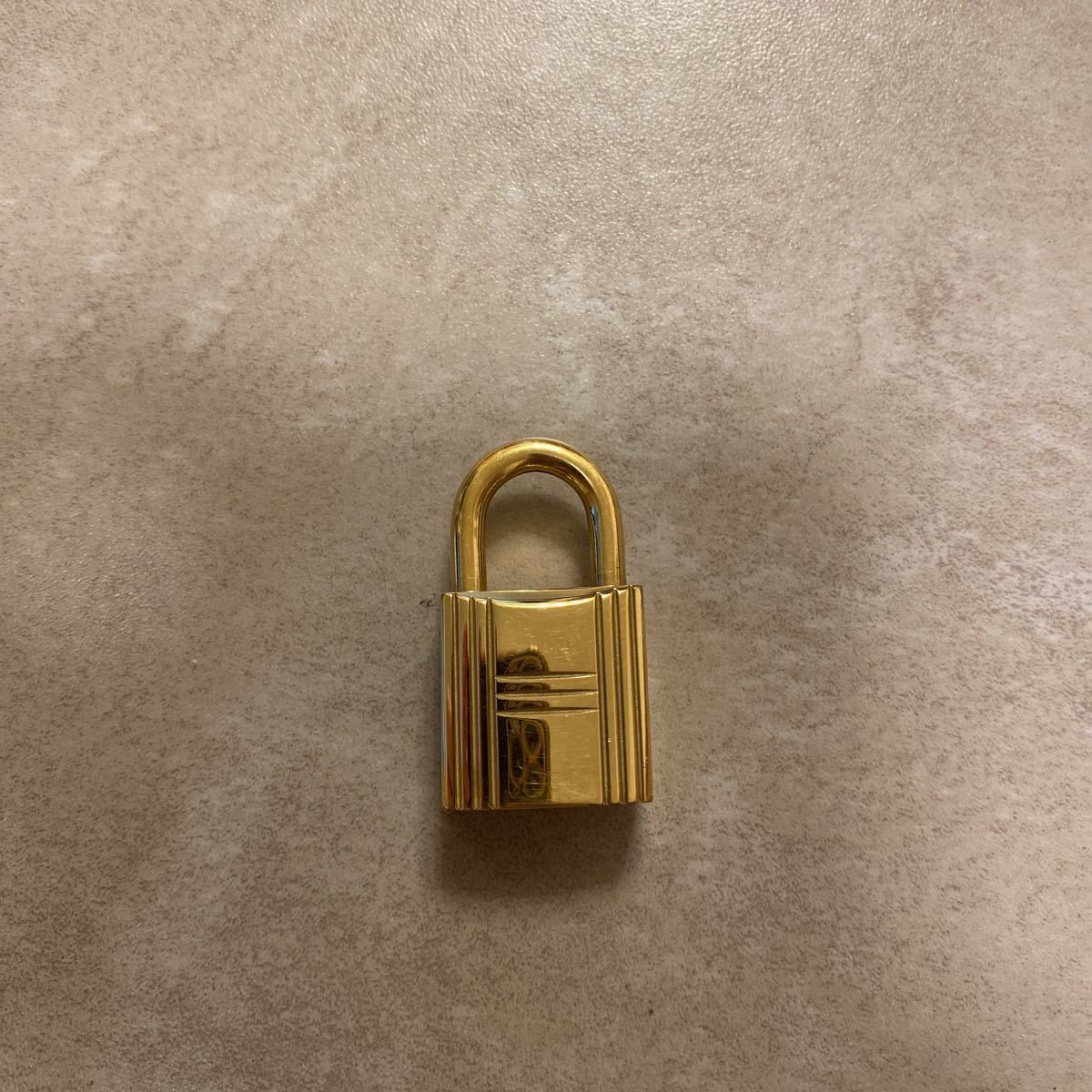 エルメス ゴールド HERMES パドロック カデナ 107番 123番 鍵 南京錠