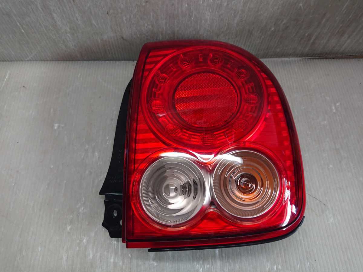 アルトラパン HE22S 純正 右 テールライト 35603-85K1 運転席側 