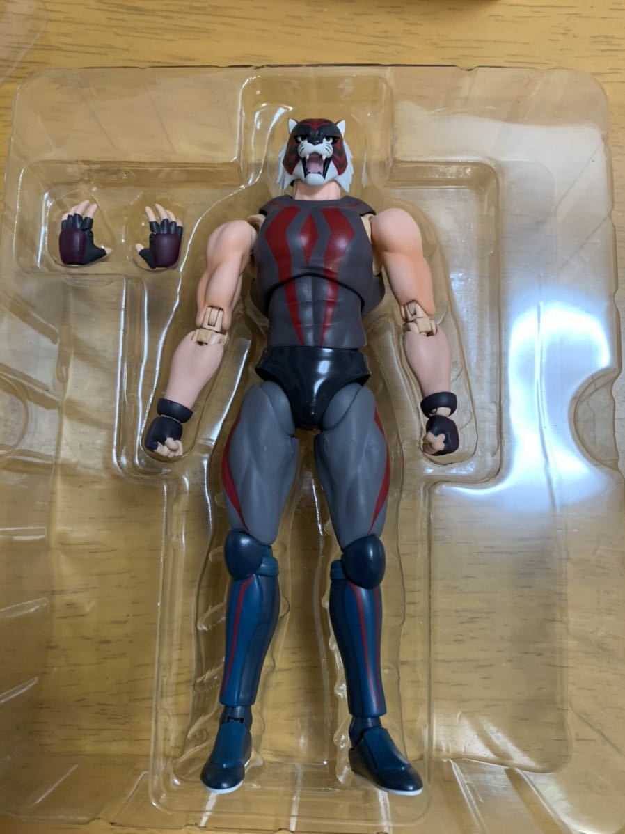 1円 開封 S H フィギュアーツ タイガーマスク W ダブル タイガー ザ ダーク コミック アニメ 売買されたオークション情報 Yahooの商品情報をアーカイブ公開 オークファン Aucfan Com