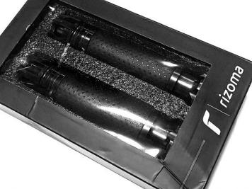 高品質 CNC ハンドル グリップ バーエンド スロットル一体 黒 マジェスティ125 マジェスティ250 SG03J 5GM 5SJ 5VG 4D9 マジェスティS 汎用