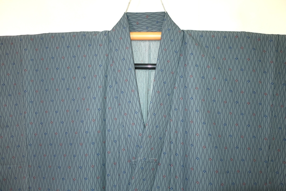 壱木5176 化繊丹後縮緬調 男着物単衣 裄69丈142К青鉄色の立湧くに梅ちらし文様 未着用 洗える江戸小紋