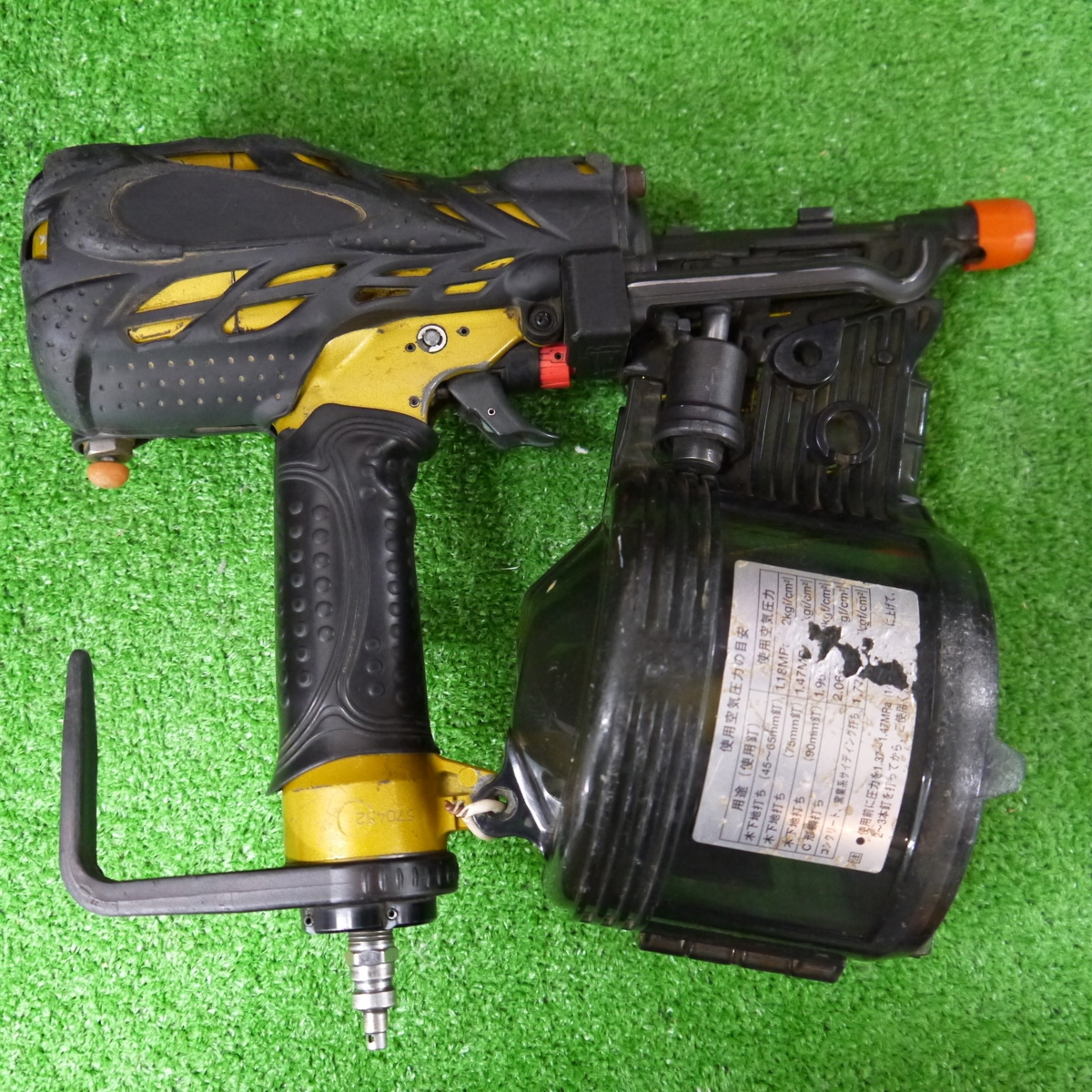 ☆訳有り USED品 釘打確認OK HITACHI【日立工機 NV90HM 90mm 釘打機 