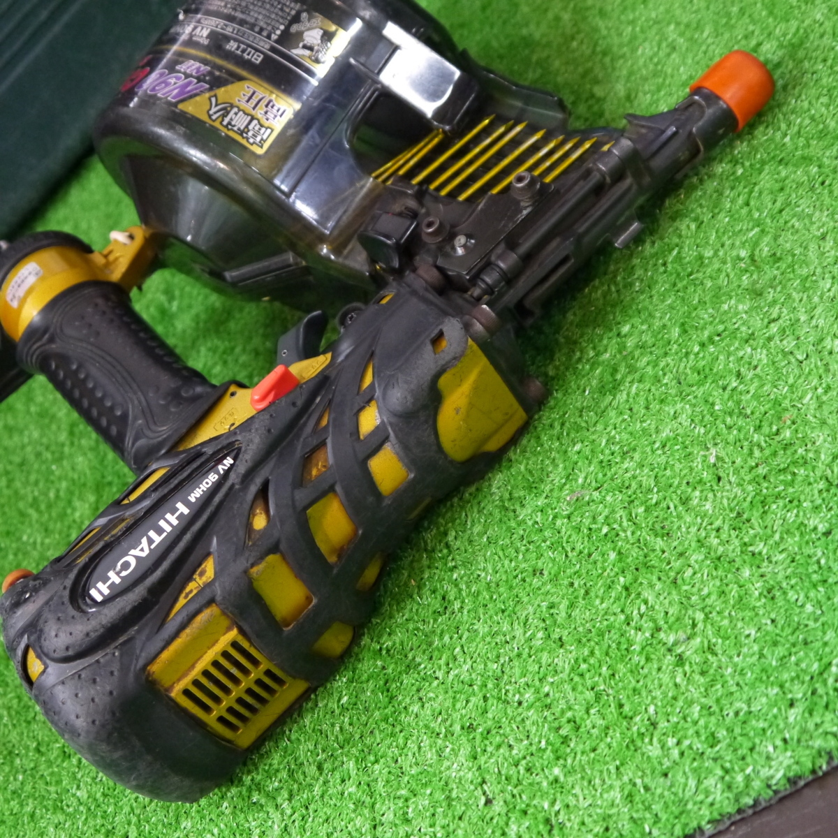 ☆訳有り USED品 釘打確認OK HITACHI【日立工機 NV90HM 90mm 釘打機 