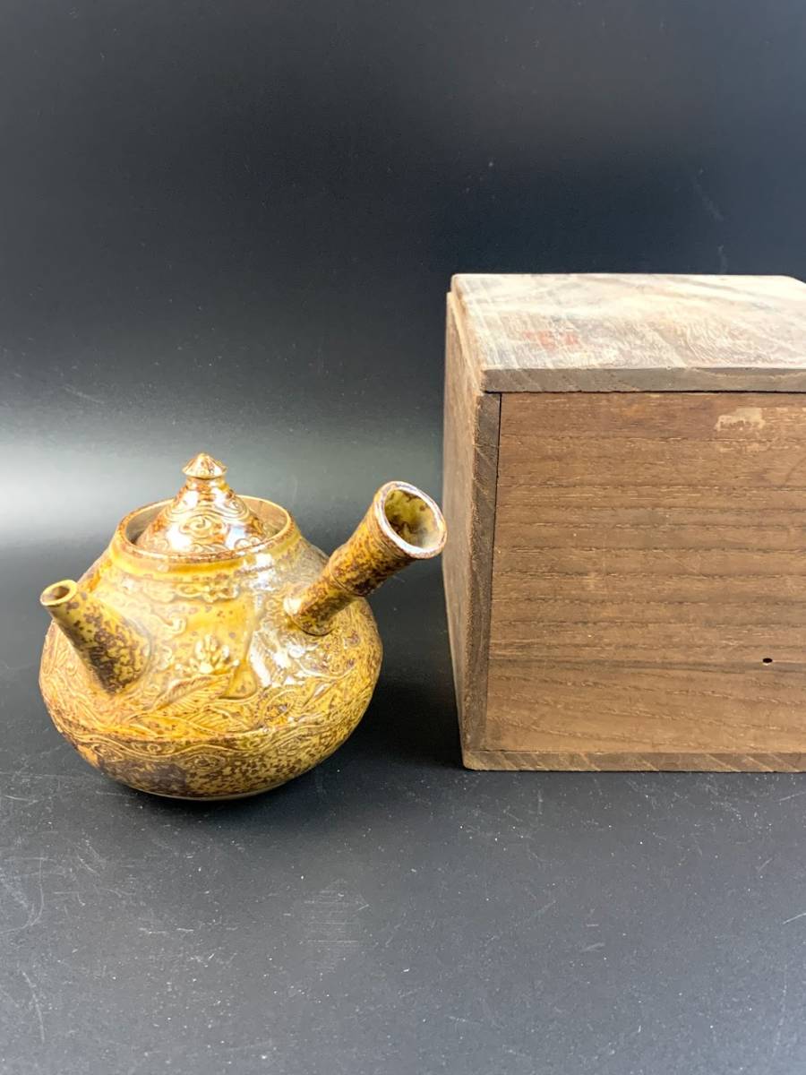 哥窯瓶 中国古玩 中国美術 旧家蔵出 A933 中国古美術 中国古陶磁器 古玩 遼時代 南方系 古安南 加彩 蓮花図 蓋付