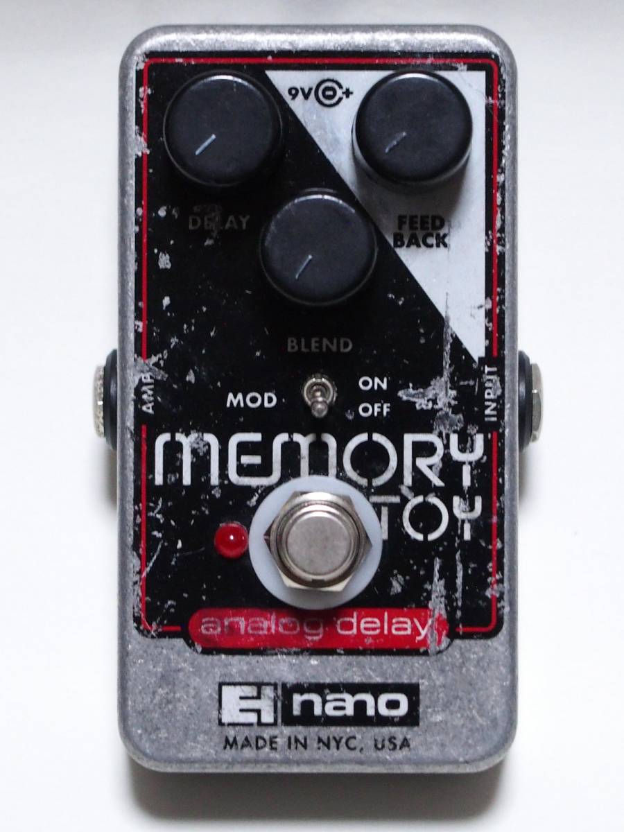 Memory Toy Electro-Harmonix Delay Analog | Modulation Pedal with