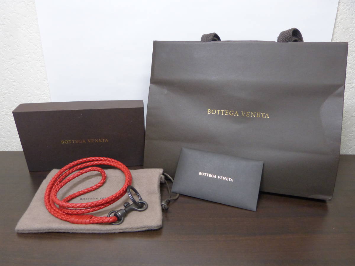 ○BOTTEGA VENETA ボッテガヴェネタ イントレチャート ナッパ ネック 