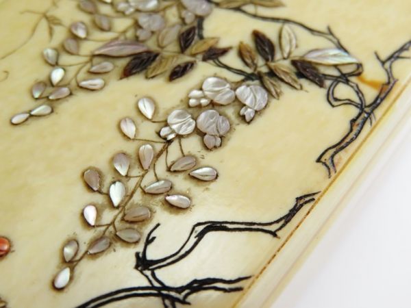 芝山細工 | 芝山 銘 収蔵品詳細 文化遺産オンライン 花卉円文螺鈿箱