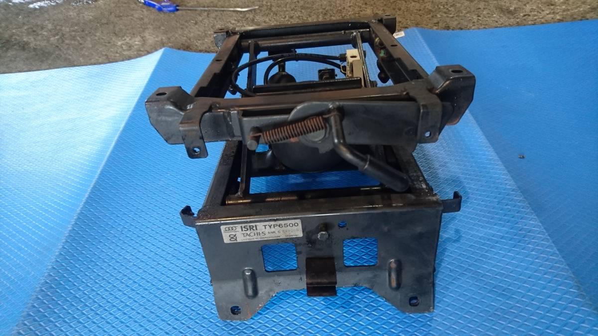 日野 初代プロフィア エアサス エアシートダンパー ドライバーシート R3-9-19