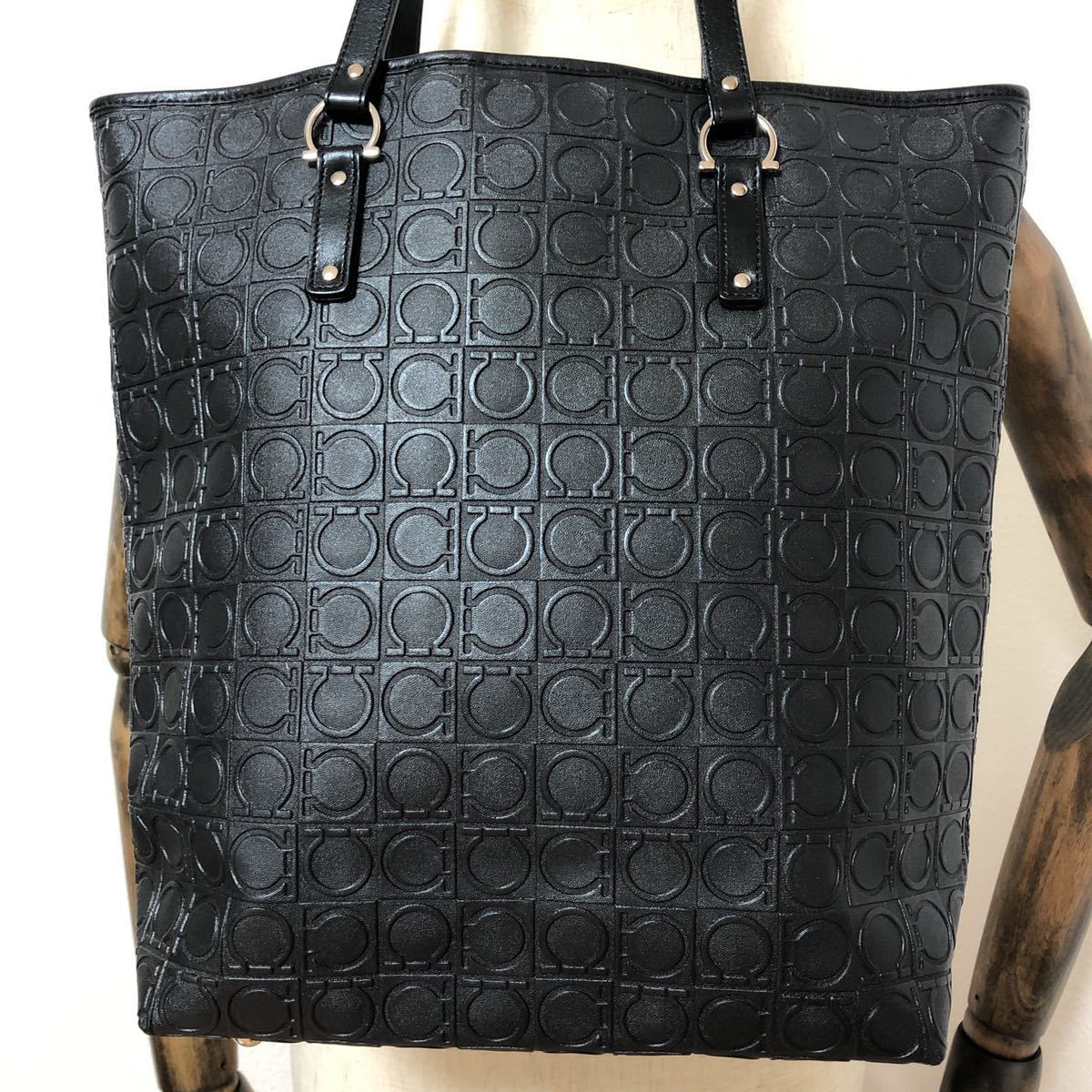 トートバッグ フェラガモ Ferragamo Salvatore A4 黒 A4（ブランド 