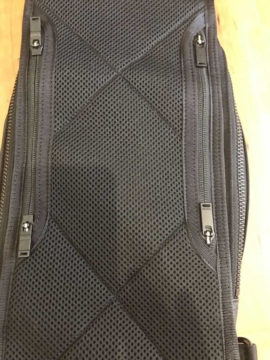ポーター 吉田カバン ワンショルダー マグライト付き SLING SHOULDER