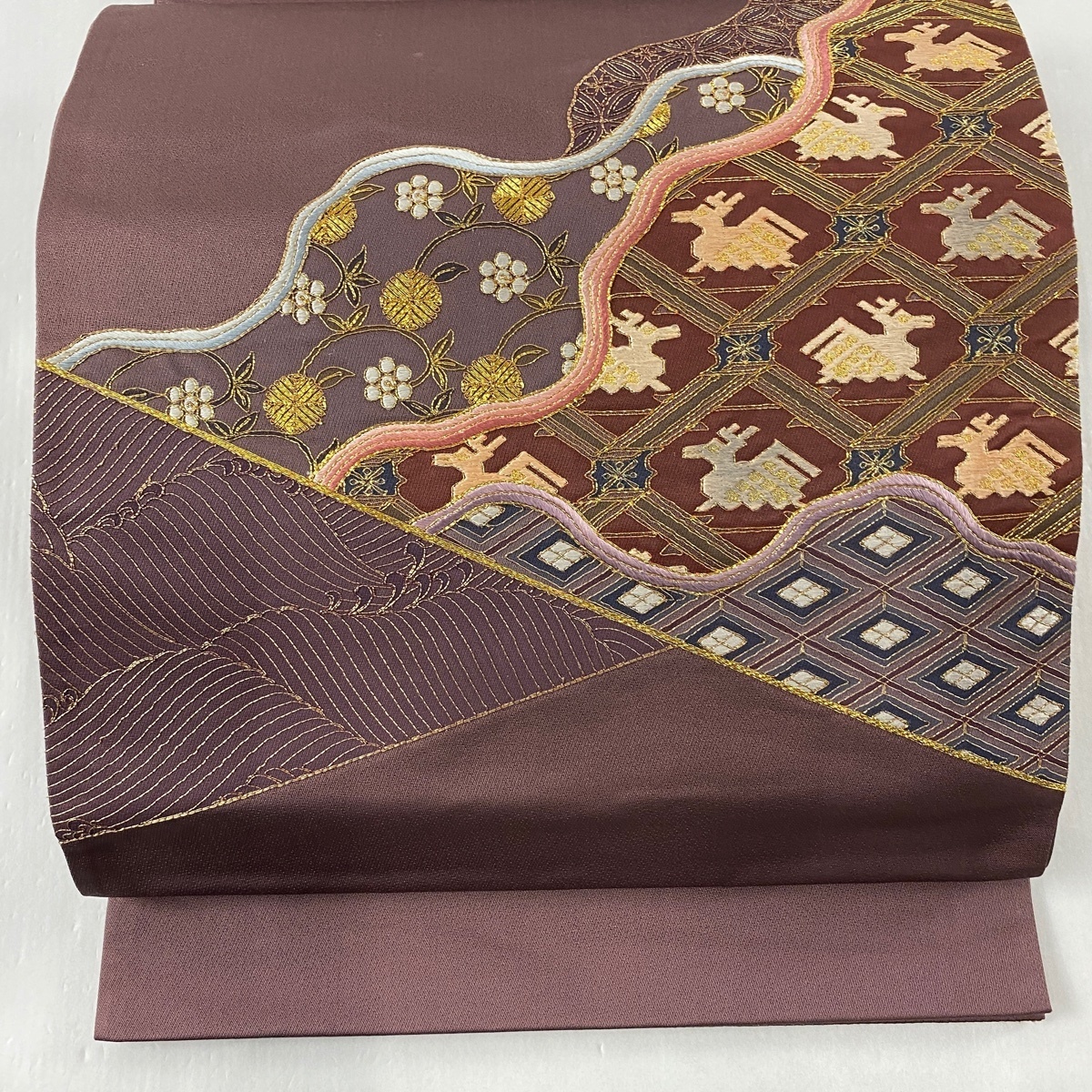 袋帯 美品 秀品 風景 建物 刺繍 金糸 薄茶色 お太鼓柄 正絹 【中古】