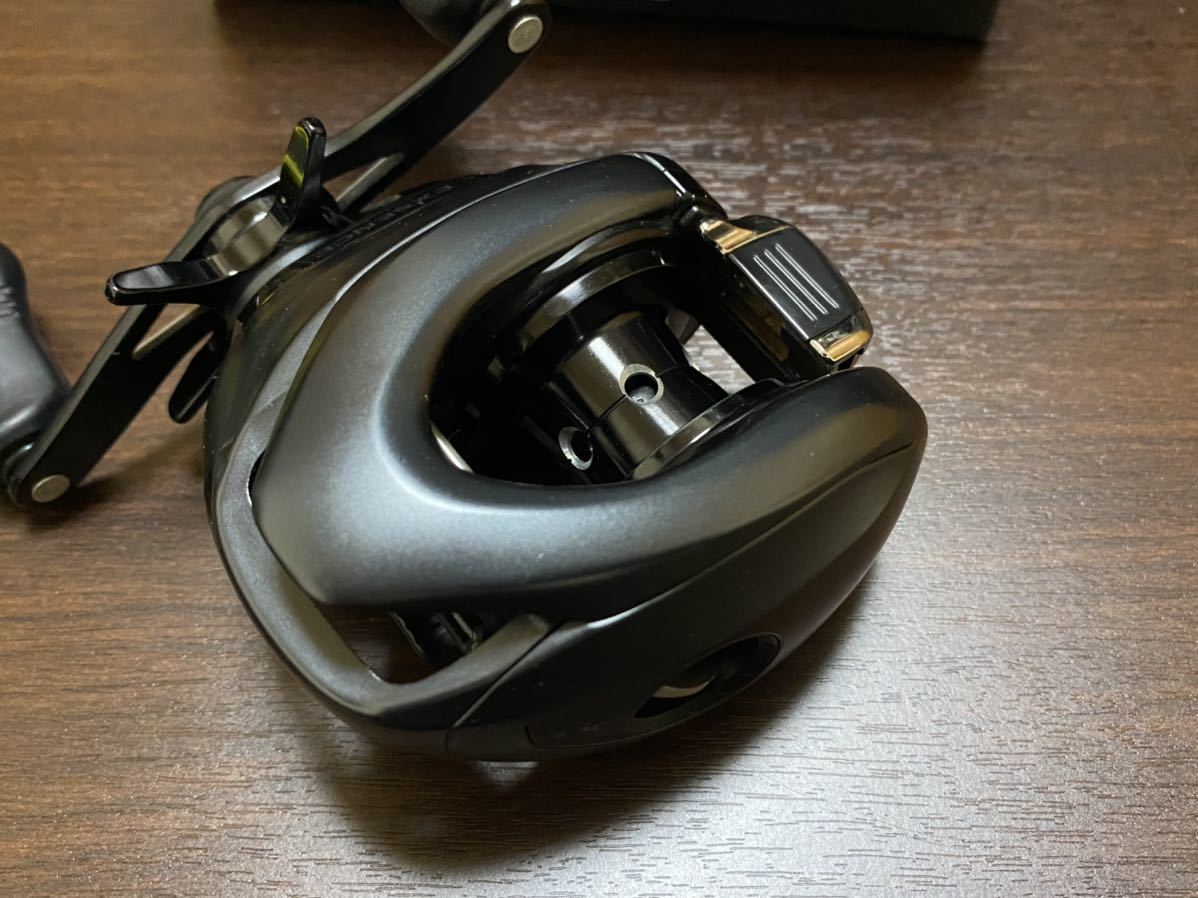 シマノ 17 エクスセンスDC XG 右ハンドル 【訳あり】 【公式通販】