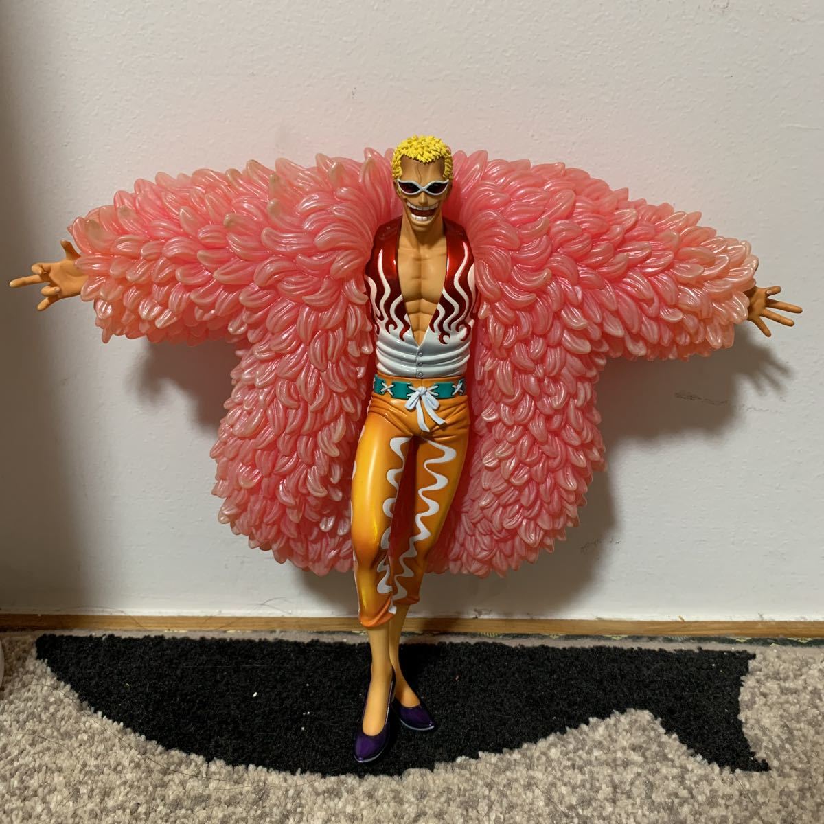 開封品 One Piece ワンピース フィギュア メガハウス Pop ドフラミンゴ 王下七武海 Zero 一番くじ Dx One Piece 売買されたオークション情報 Yahooの商品情報をアーカイブ公開 オークファン Aucfan Com