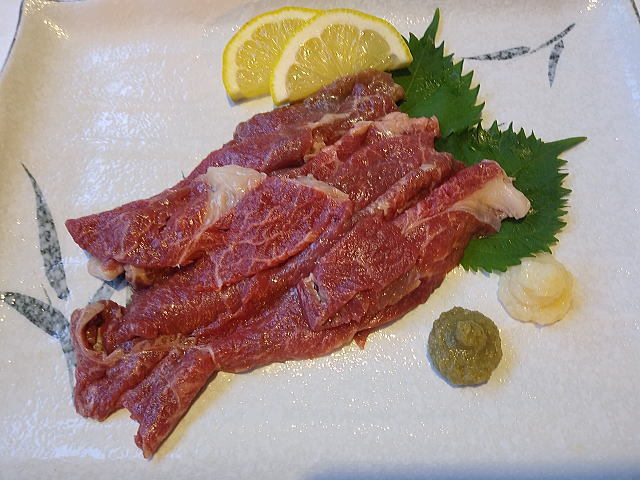 釧路生まれ 釧路育ち 新鮮馬刺し 名付けて釧馬 桜肉 ロース0ｇ 馬肉 売買されたオークション情報 Yahooの商品情報をアーカイブ公開 オークファン Aucfan Com